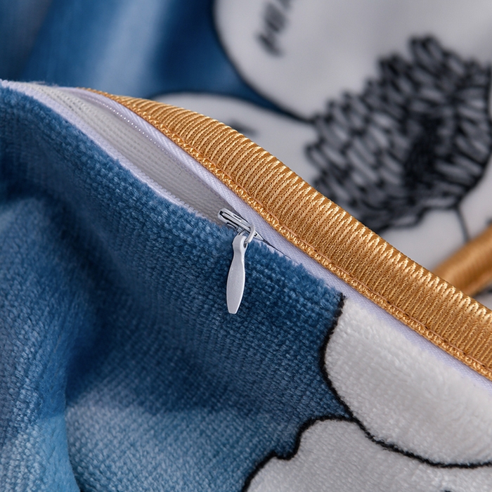 91家纺网 家纺一手货源 找家纺 韩秀2025新款金貂牛奶法莱绒床裙款四件套加厚保暖8.5斤金雕绒 浪漫花语