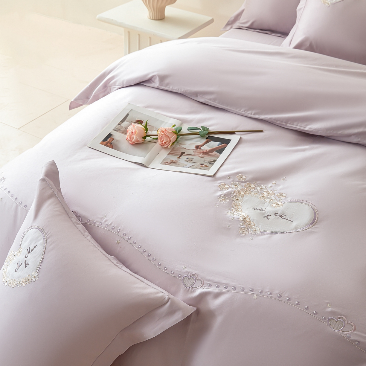 91家纺网 家纺一手货源 找家纺 洺兰家居 2025年新款新疆长绒棉100支刺绣款绣花四件套 小确幸 小确幸-紫