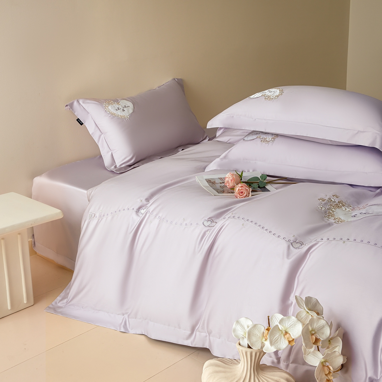 91家纺网 家纺一手货源 找家纺 洺兰家居 2025年新款新疆长绒棉100支刺绣款绣花四件套 小确幸 小确幸-紫