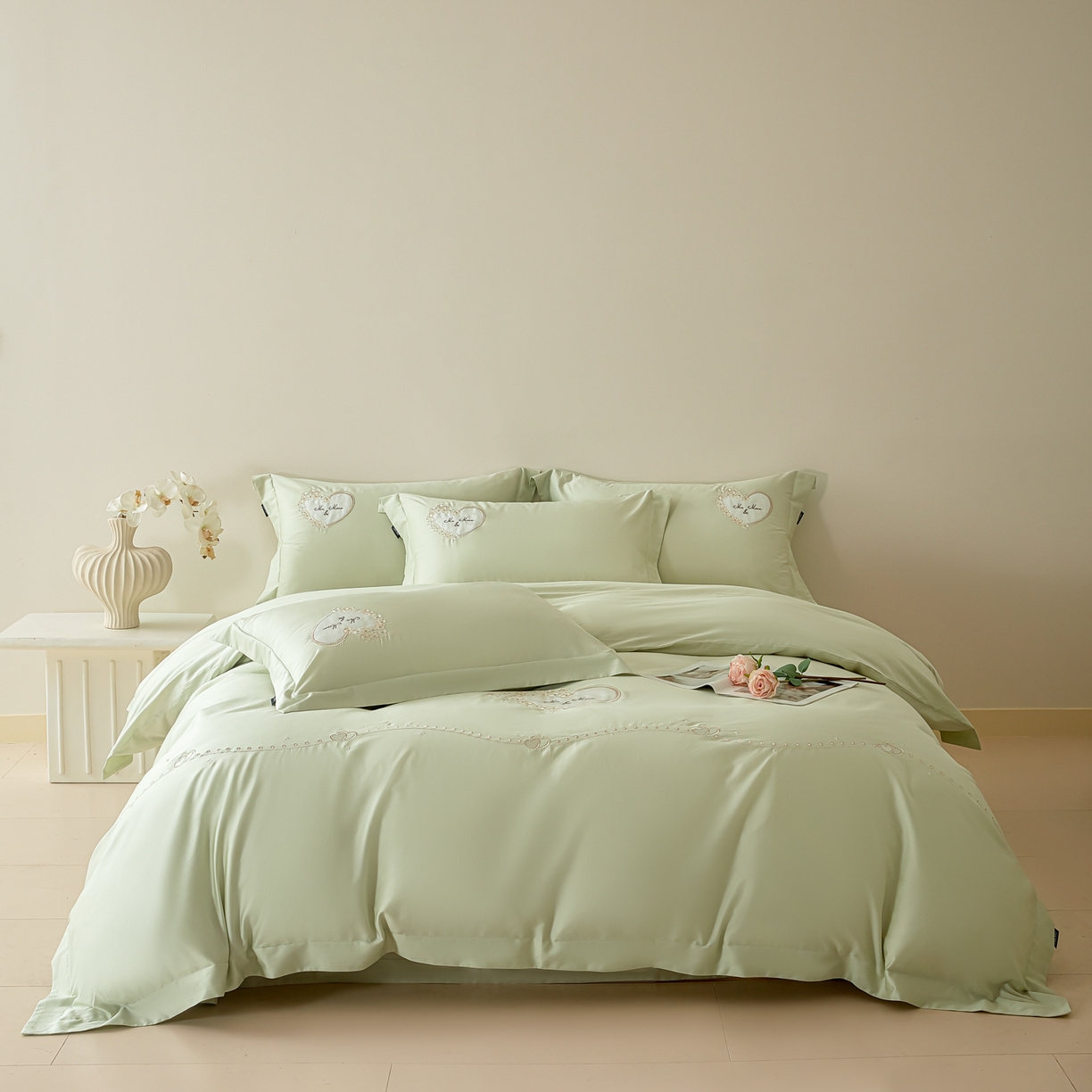 91家纺网 家纺一手货源 找家纺 （总）洺兰家居 2025年新款新疆长绒棉100支刺绣款绣花四件套 小确幸