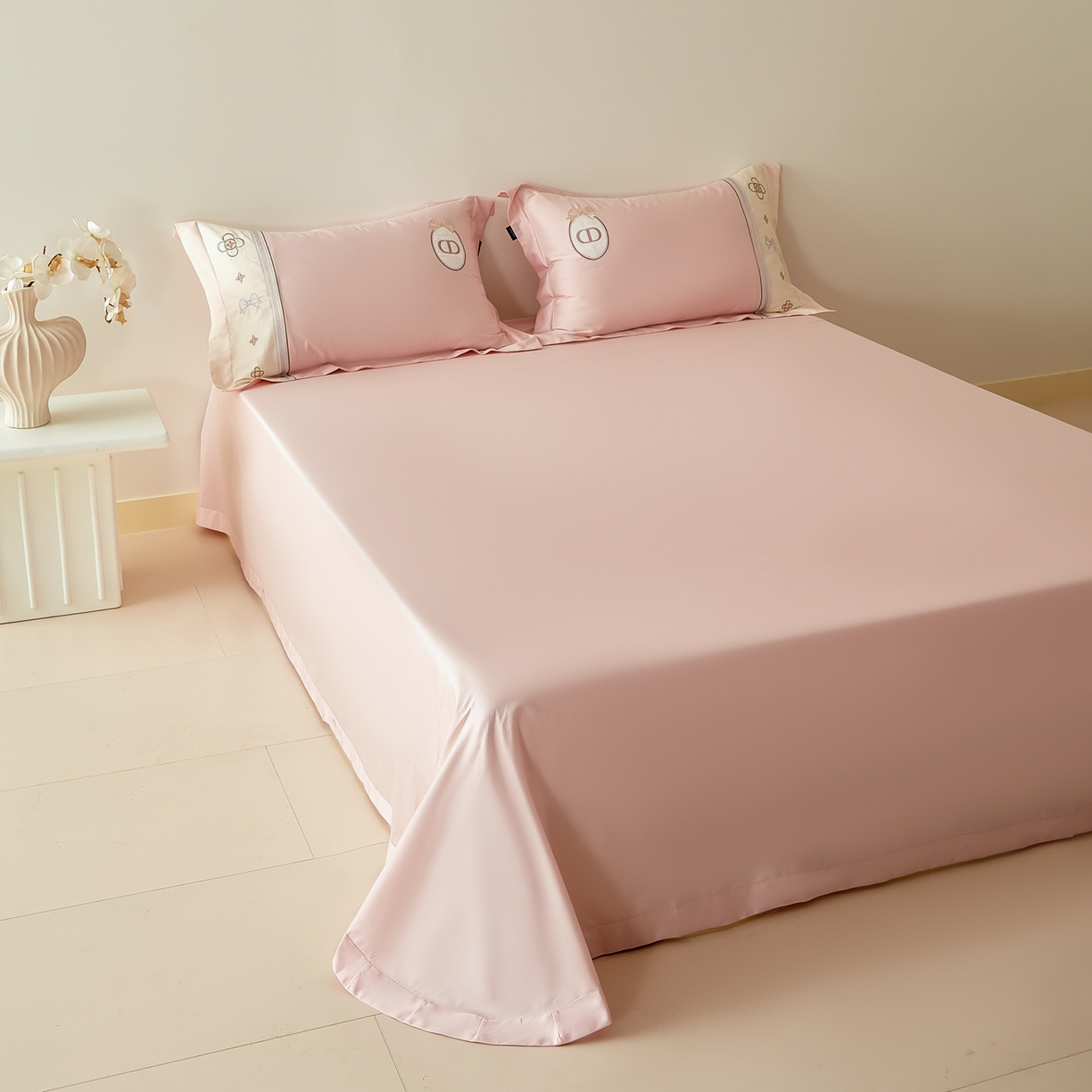 91家纺网 家纺一手货源 找家纺 （总）洺兰家居 2025年新款新疆长绒棉100支刺绣款绣花四件套 戴琳