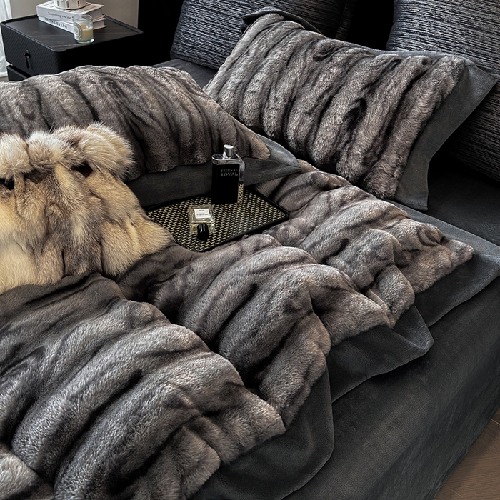 91家纺网 家纺一手货源 找家纺 （总）若未家居 LOVEWE HOUSE 2025新款树纹年轮自然系丹麦貂A版350克B版240克全消光牛奶绒四件套-瓦伦（控价券后不低于358）