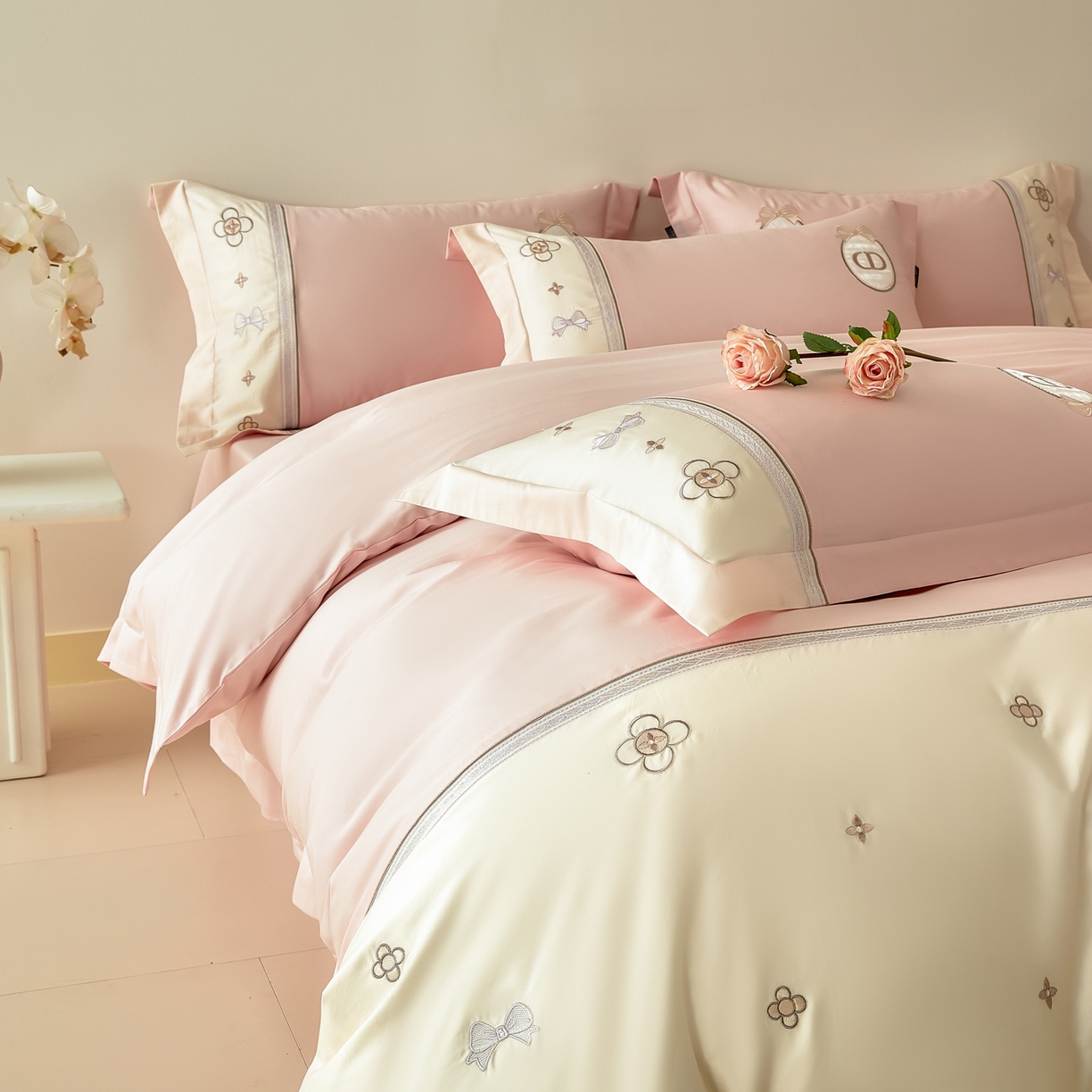 91家纺网 家纺一手货源 找家纺 洺兰家居 2025年新款新疆长绒棉100支刺绣款绣花四件套 戴琳 戴琳-粉