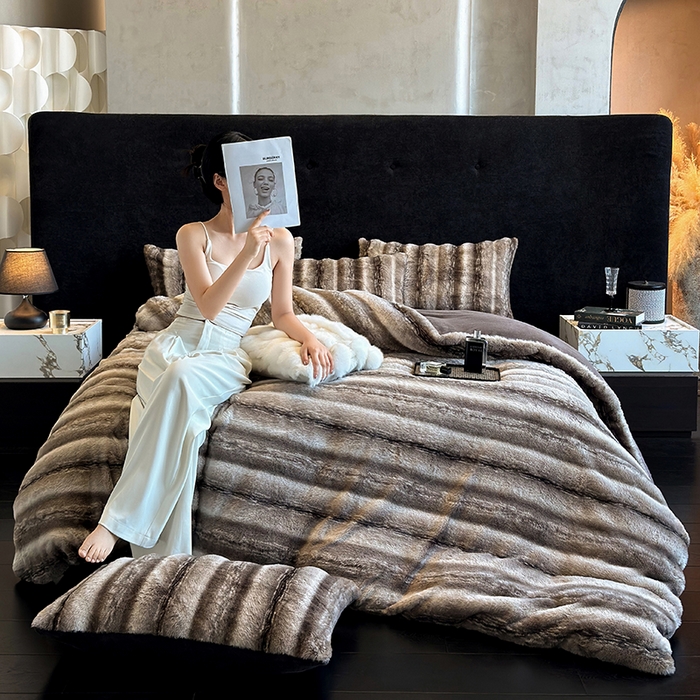 若未家居 LOVEWE HOUSE 2025新款丹麦貂A版350克B版220克全消光牛奶绒简约高级感皮草绒四件套-龙猫（控价券后不低于298） 龙猫-渐灰