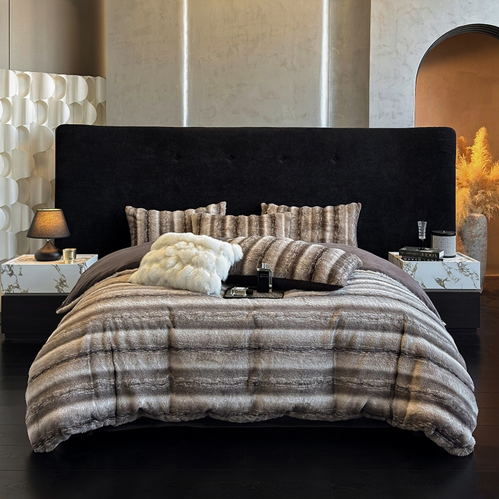 91家纺网 家纺一手货源 找家纺 若未家居 LOVEWE HOUSE 2025新款丹麦貂A版350克B版220克全消光牛奶绒简约高级感皮草绒四件套-龙猫（控价券后不低于298） 龙猫-渐灰