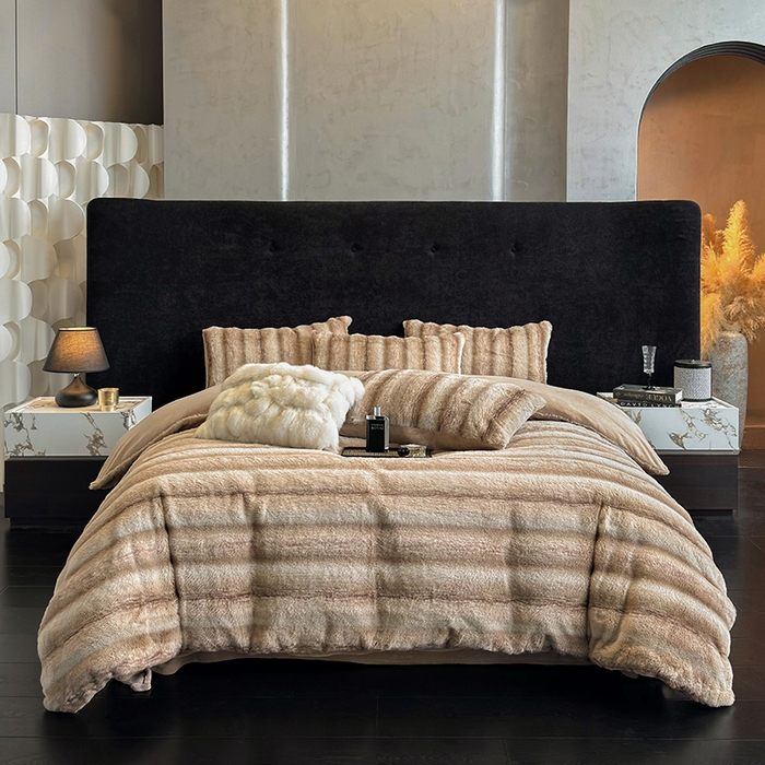 91家纺网 家纺一手货源 找家纺 若未家居 LOVEWE HOUSE 2025新款丹麦貂A版350克B版220克全消光牛奶绒简约高级感皮草绒四件套-龙猫（控价券后不低于298） 龙猫-驼色