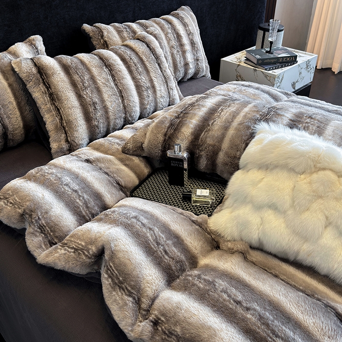 91家纺网 家纺一手货源 找家纺 若未家居 LOVEWE HOUSE 2025新款丹麦貂A版350克B版220克全消光牛奶绒简约高级感皮草绒四件套-龙猫（控价券后不低于298） 龙猫-渐灰