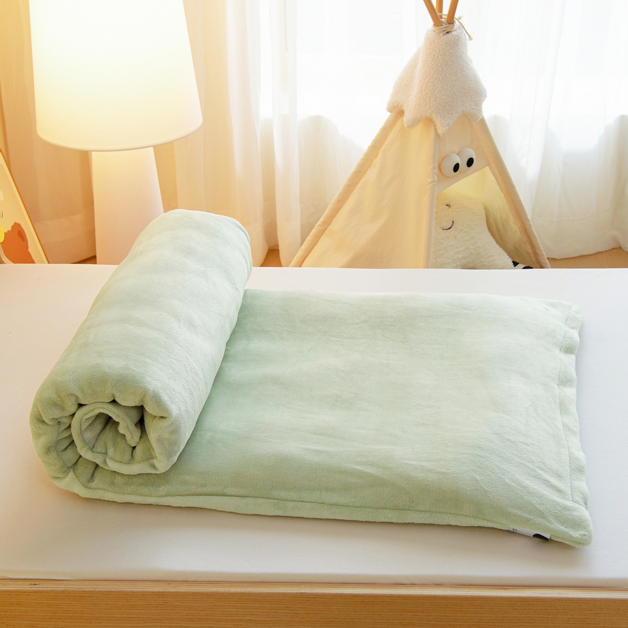 91家纺网 家纺一手货源 找家纺 （总）梵赫 2025新款加厚牛奶绒贴布绣原创卡通幼儿园套件儿童三件套