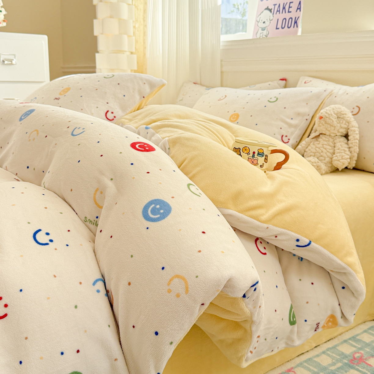 呗旺鹿 2025新款A类牛奶绒数码印花卡通小清新四件套（场景二） 多彩笑脸