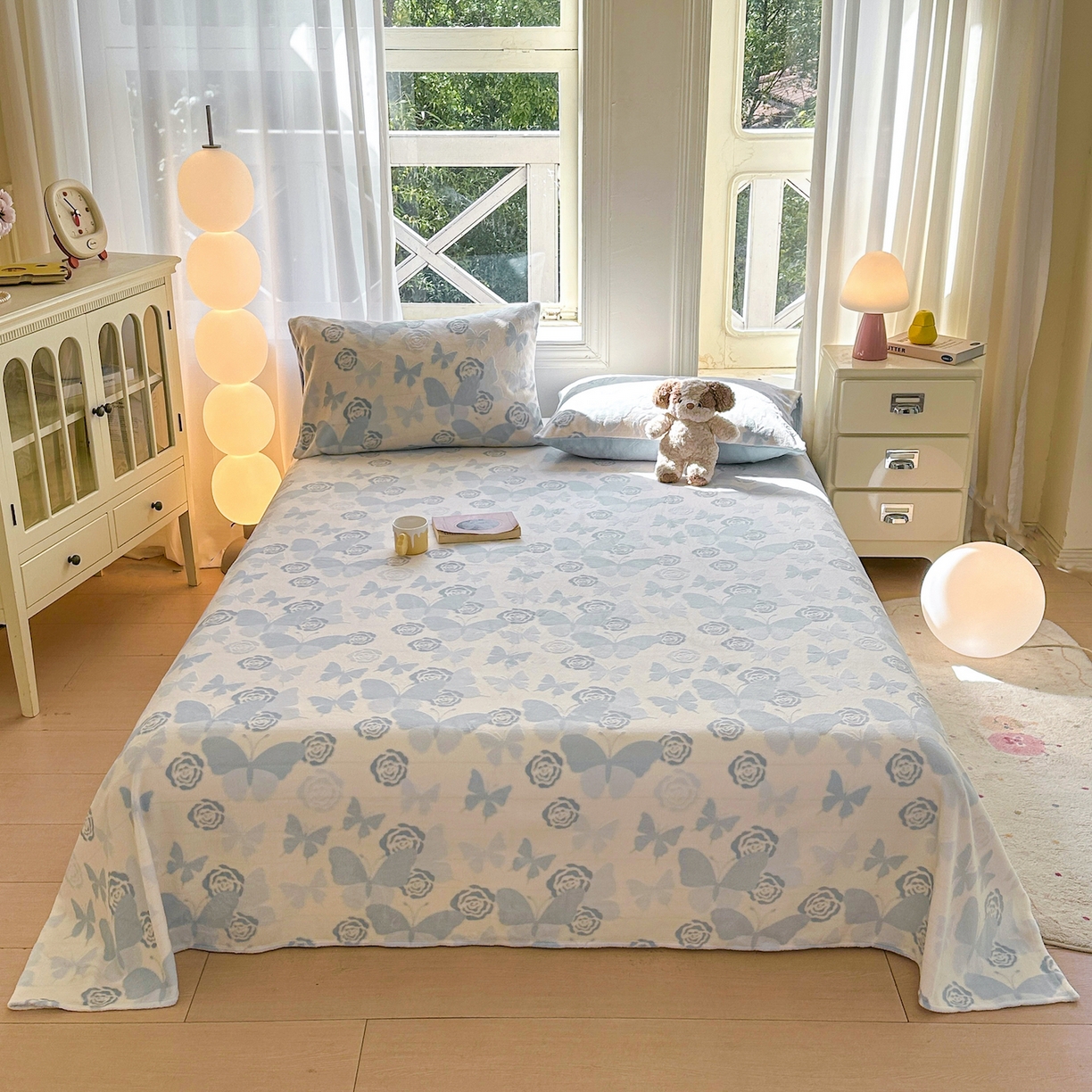 91家纺网 家纺一手货源 找家纺 灰鲸 2025新款立体雕花牛奶绒床单单床单单品床单单件 蝶花-蓝