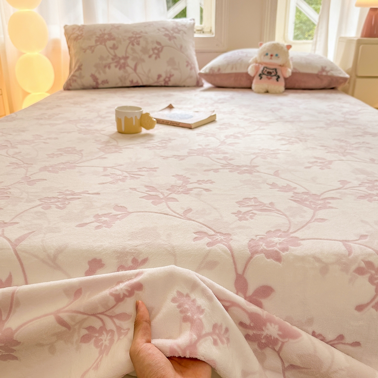 91家纺网 家纺一手货源 找家纺 灰鲸 2025新款立体雕花牛奶绒床单单床单单品床单单件 繁花-粉