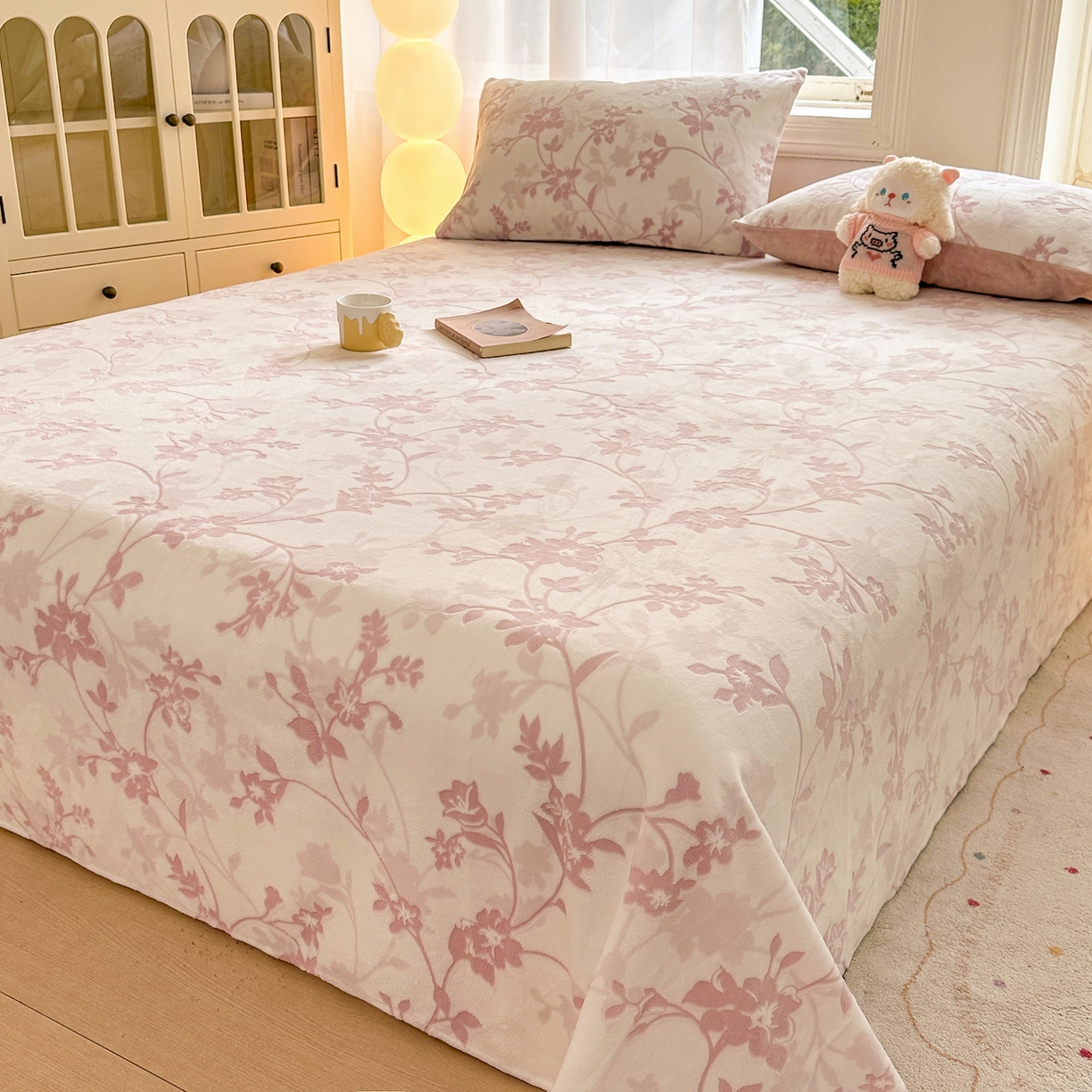 91家纺网 家纺一手货源 找家纺 灰鲸 2025新款立体雕花牛奶绒床单单床单单品床单单件 繁花-粉