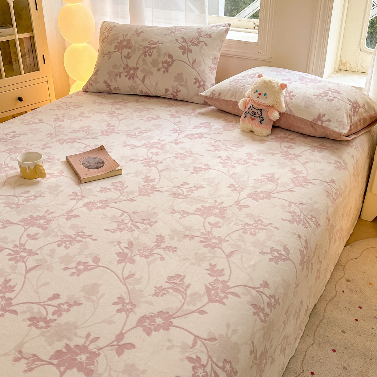 91家纺网 家纺一手货源 找家纺 灰鲸 2025新款立体雕花牛奶绒床单单床单单品床单单件 繁花-粉