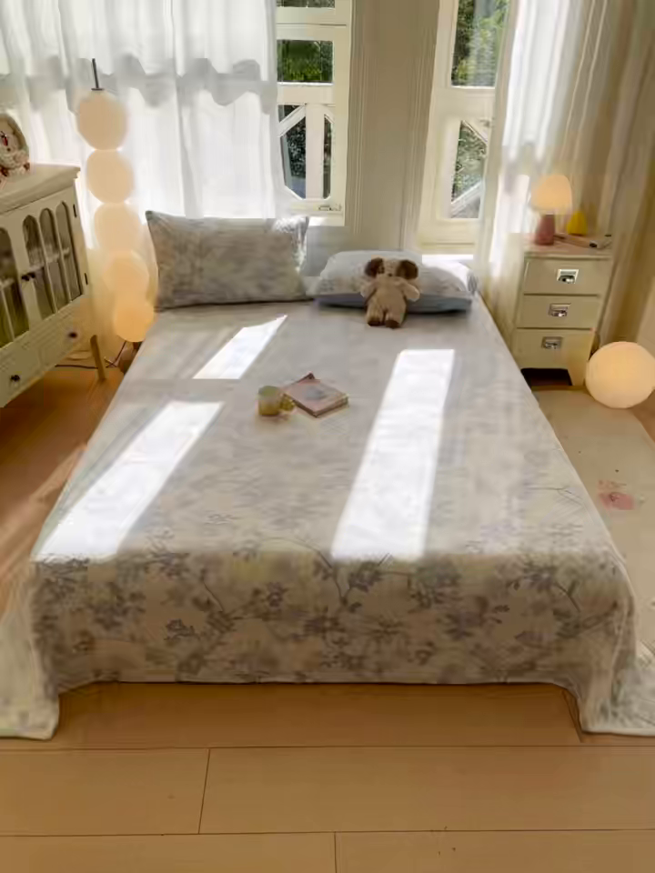 91家纺网 家纺一手货源 找家纺 灰鲸 2025新款立体雕花牛奶绒床单单床单单品床单单件 繁花-蓝