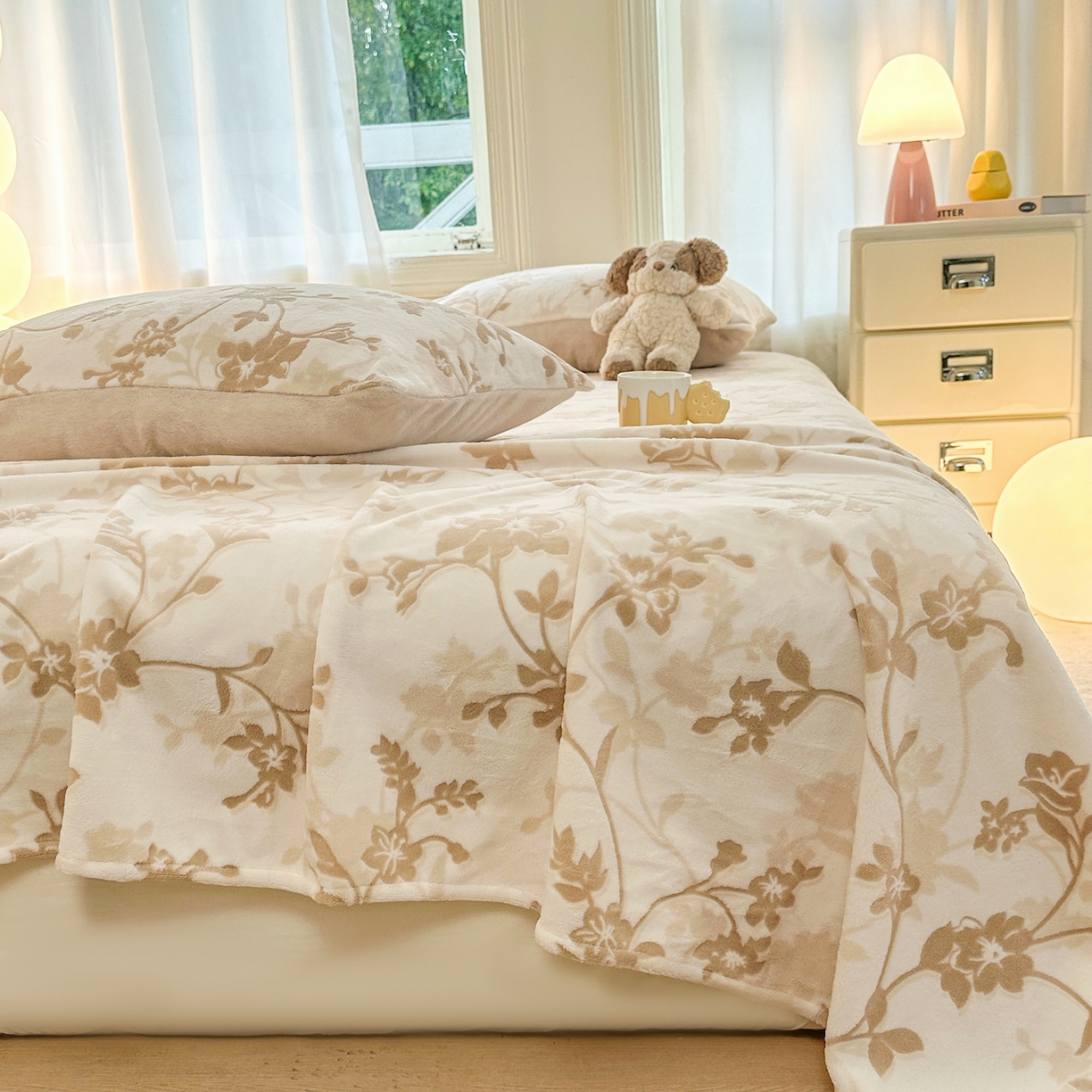 91家纺网 家纺一手货源 找家纺 灰鲸 2025新款立体雕花牛奶绒床单单床单单品床单单件 繁花-杏