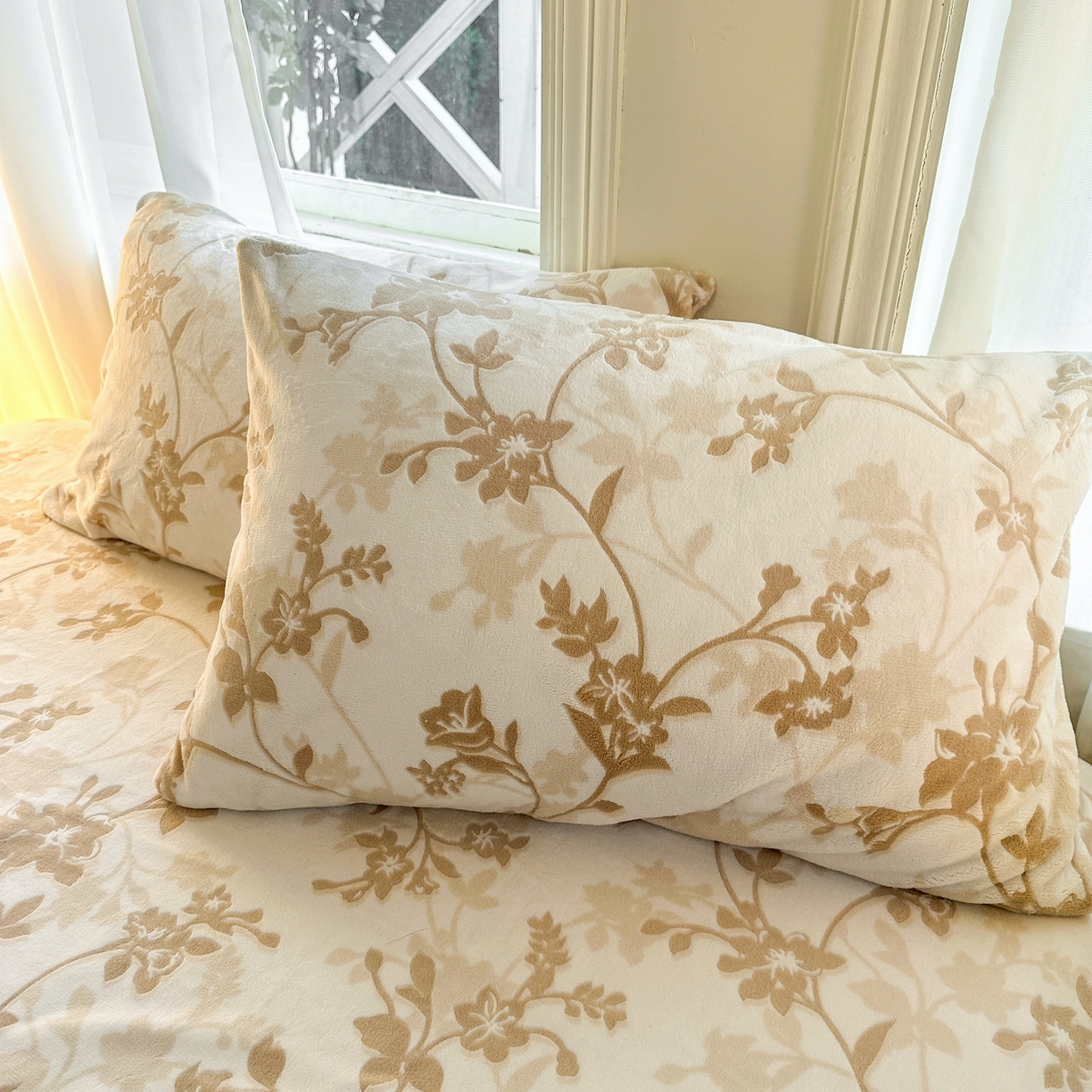 91家纺网 家纺一手货源 找家纺 灰鲸 2025新款立体雕花牛奶绒床单单床单单品床单单件 繁花-杏