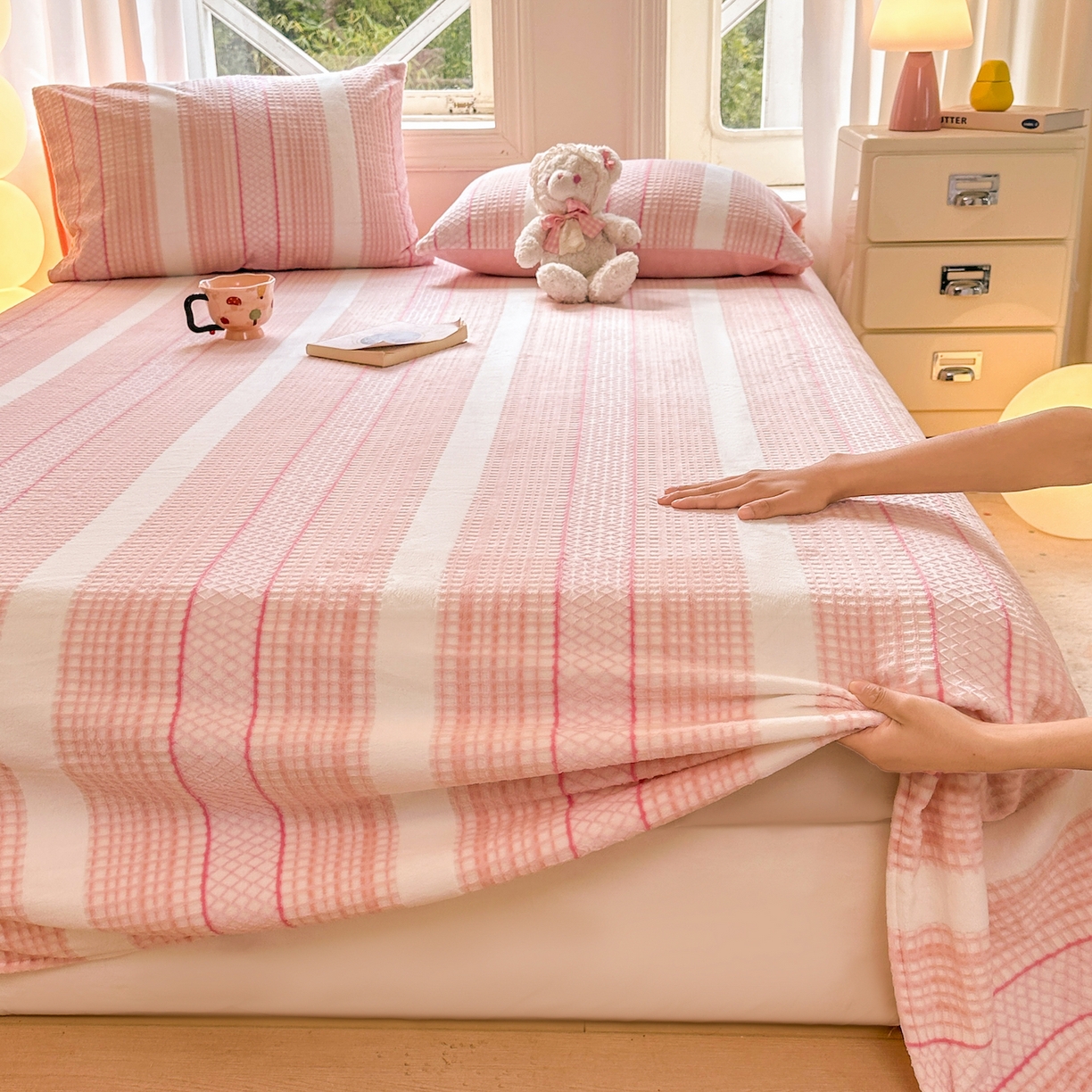 91家纺网 家纺一手货源 找家纺 灰鲸 2025新款立体雕花牛奶绒床单单床单单品床单单件 泛歌-粉