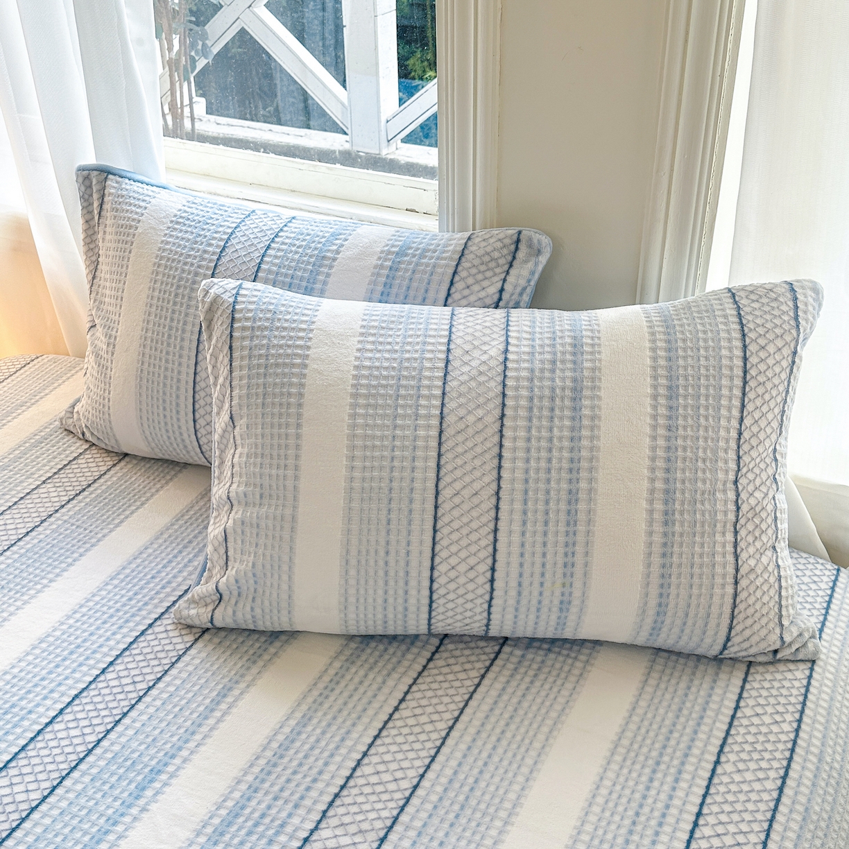 91家纺网 家纺一手货源 找家纺 灰鲸 2025新款立体雕花牛奶绒床单单床单单品床单单件 泛歌-蓝