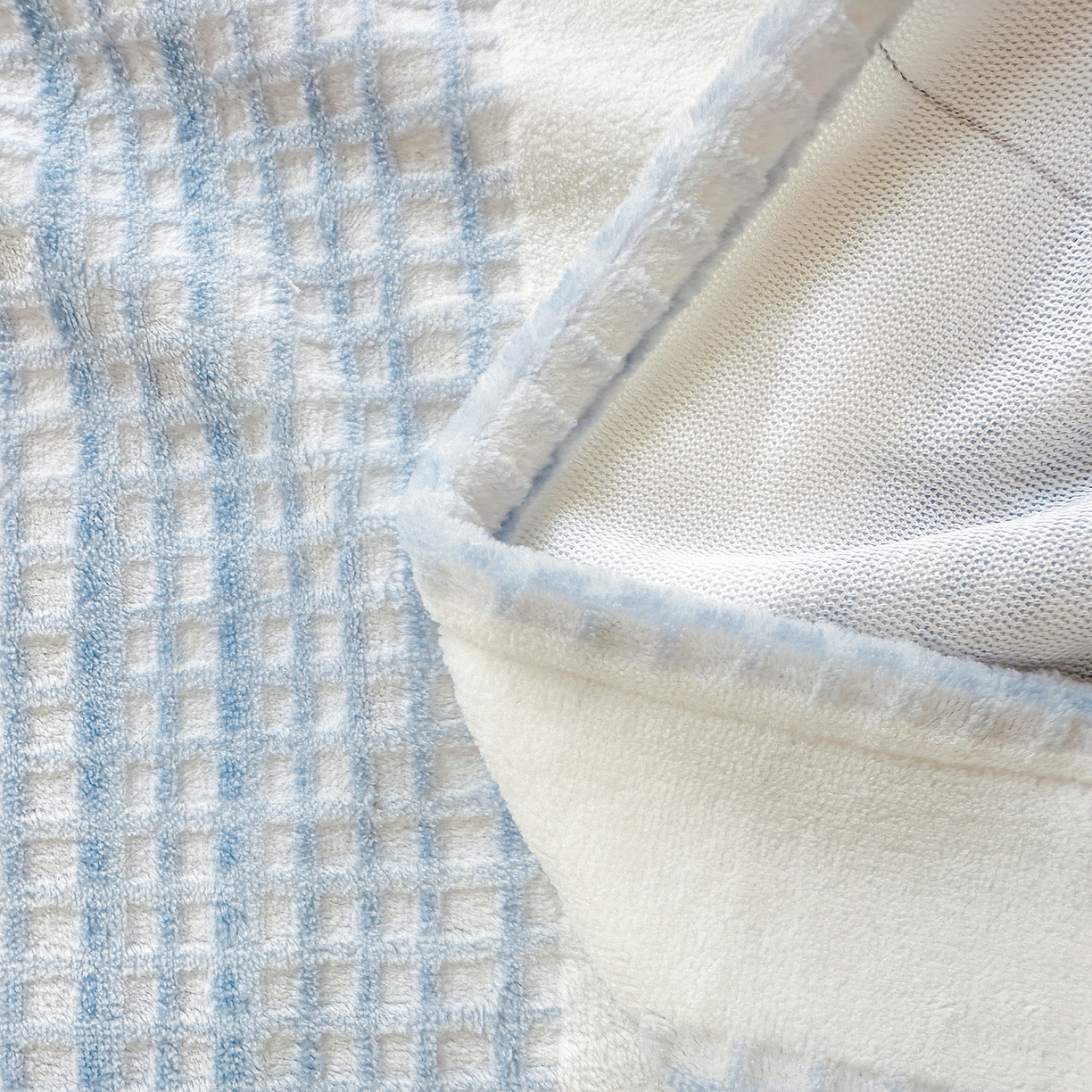 91家纺网 家纺一手货源 找家纺 灰鲸 2025新款立体雕花牛奶绒床单单床单单品床单单件 泛歌-蓝