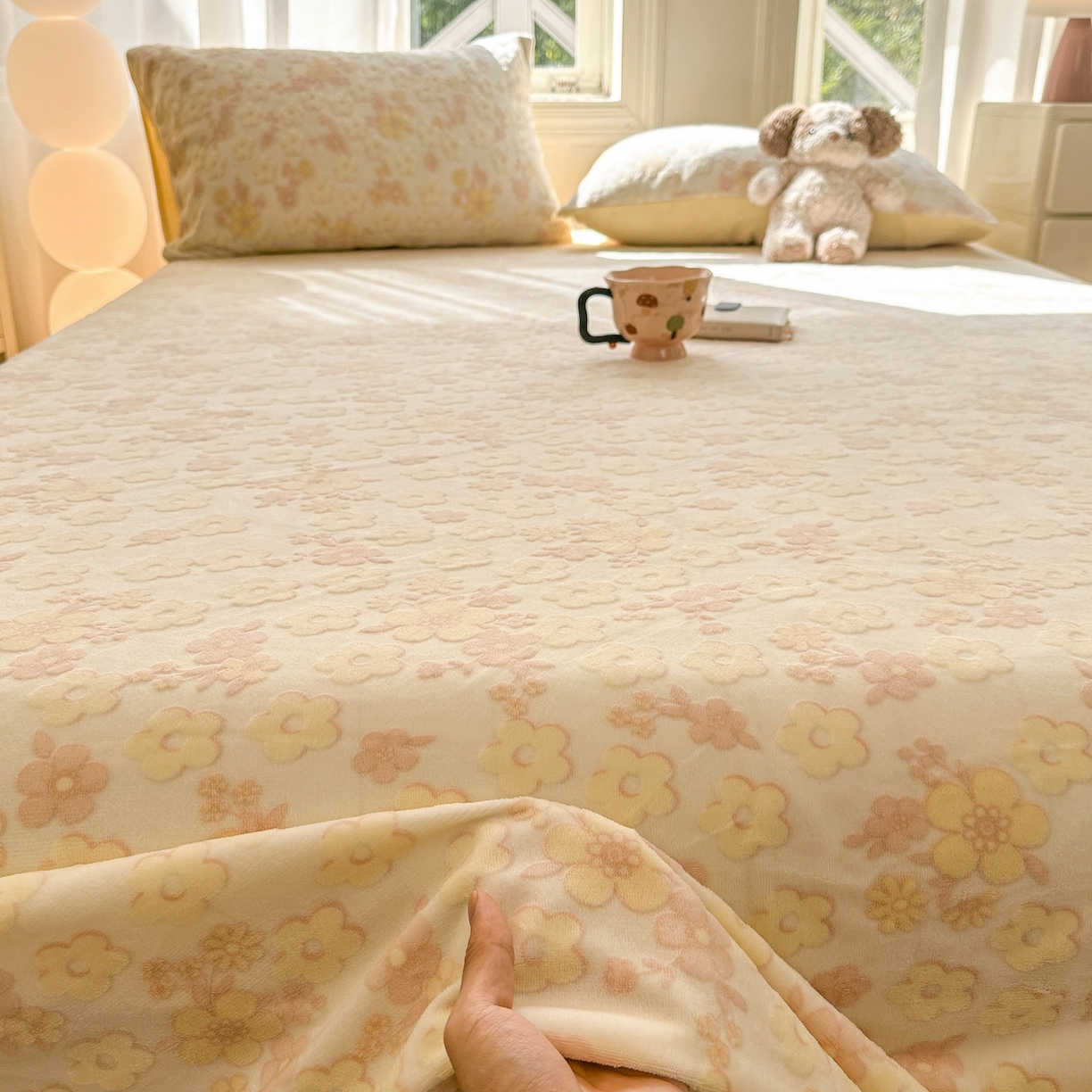 91家纺网 家纺一手货源 找家纺 灰鲸 2025新款立体雕花牛奶绒床单单床单单品床单单件 花海-黄