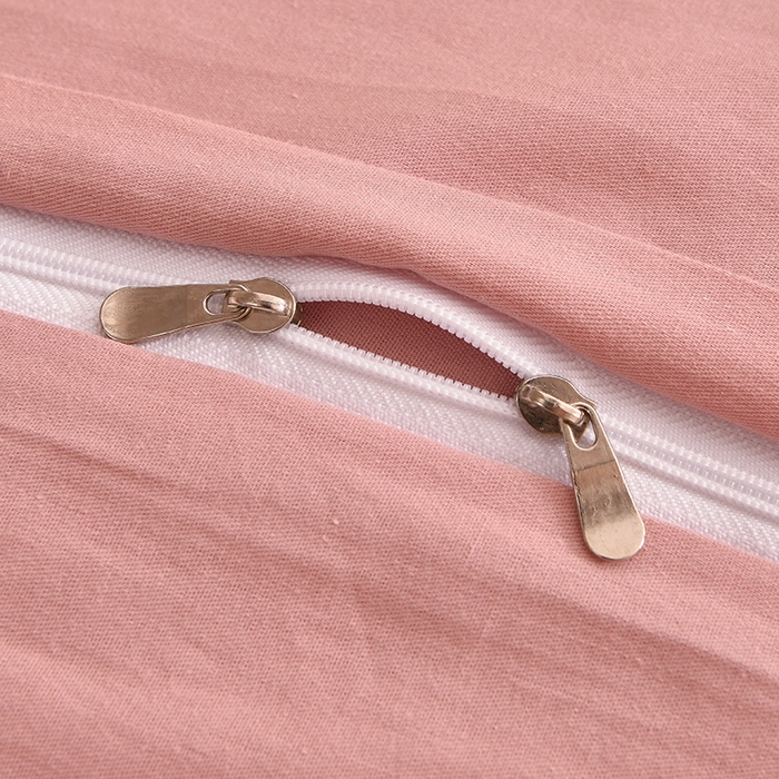 91家纺网 家纺一手货源 找家纺 宇彬家纺 2026直播热新款A类13374全棉一字绣宽边枕套被套纯色四件套贡缎新疆长绒匹马棉轻奢缩水足可定做 简绣-紫豆沙