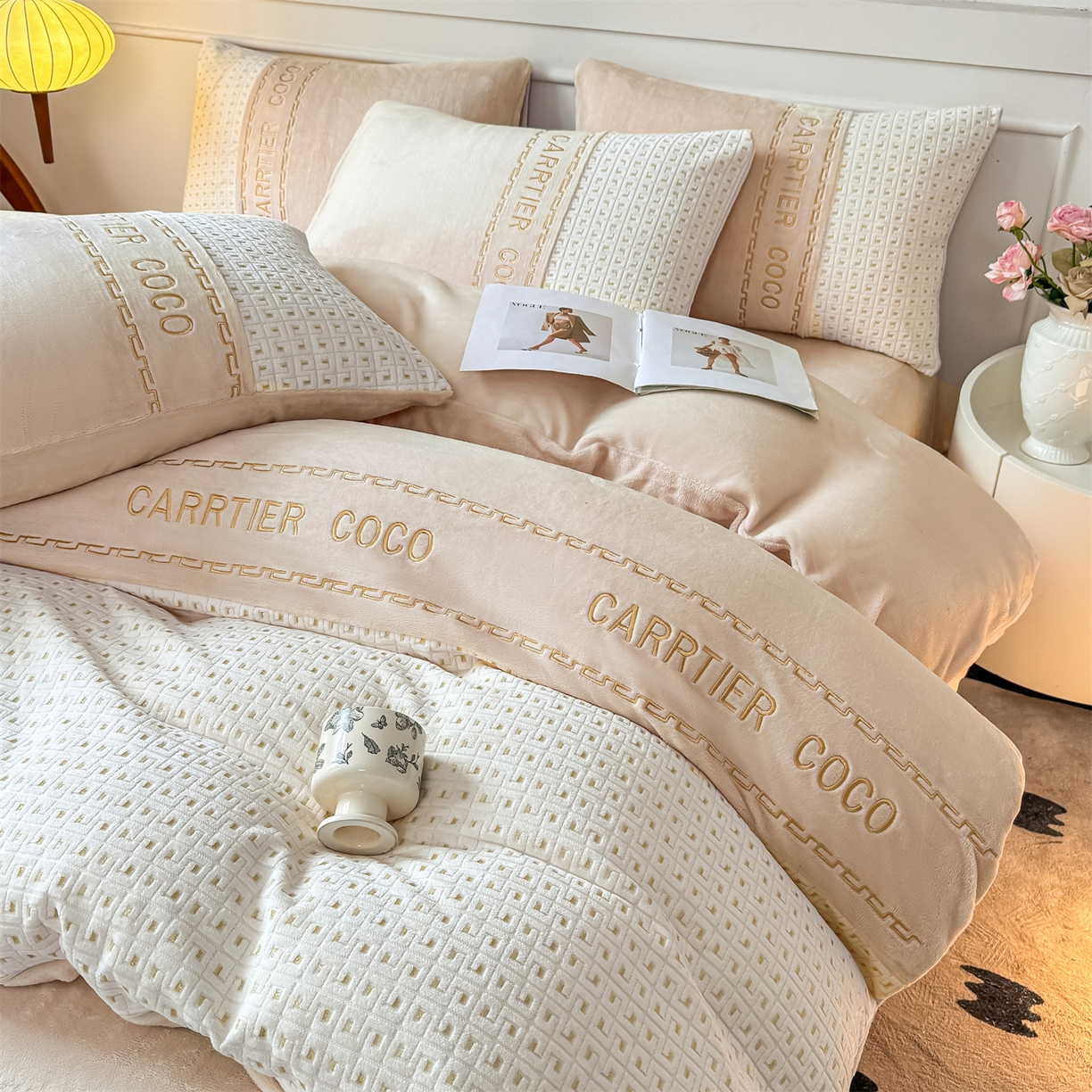 91家纺网 家纺一手货源 找家纺 （总）灰鲸 2025新款牛奶绒刺绣拼接款四件套-威廉