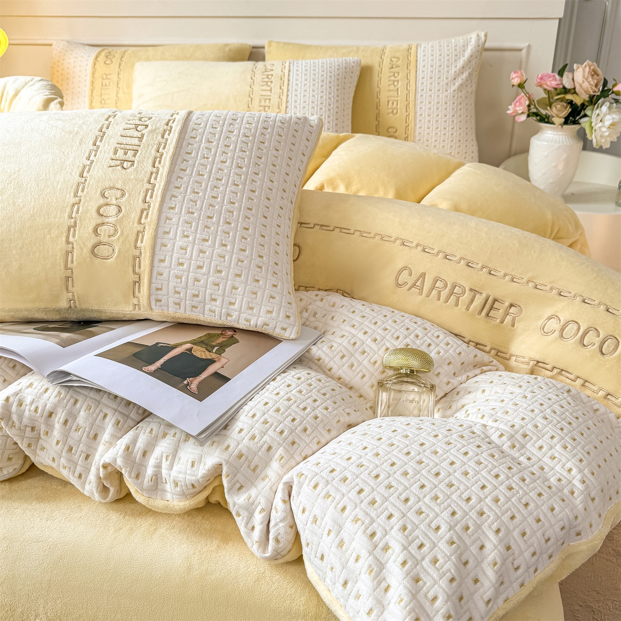 91家纺网 家纺一手货源 找家纺 灰鲸 2025新款牛奶绒刺绣拼接款四件套-威廉 威廉-奶黄