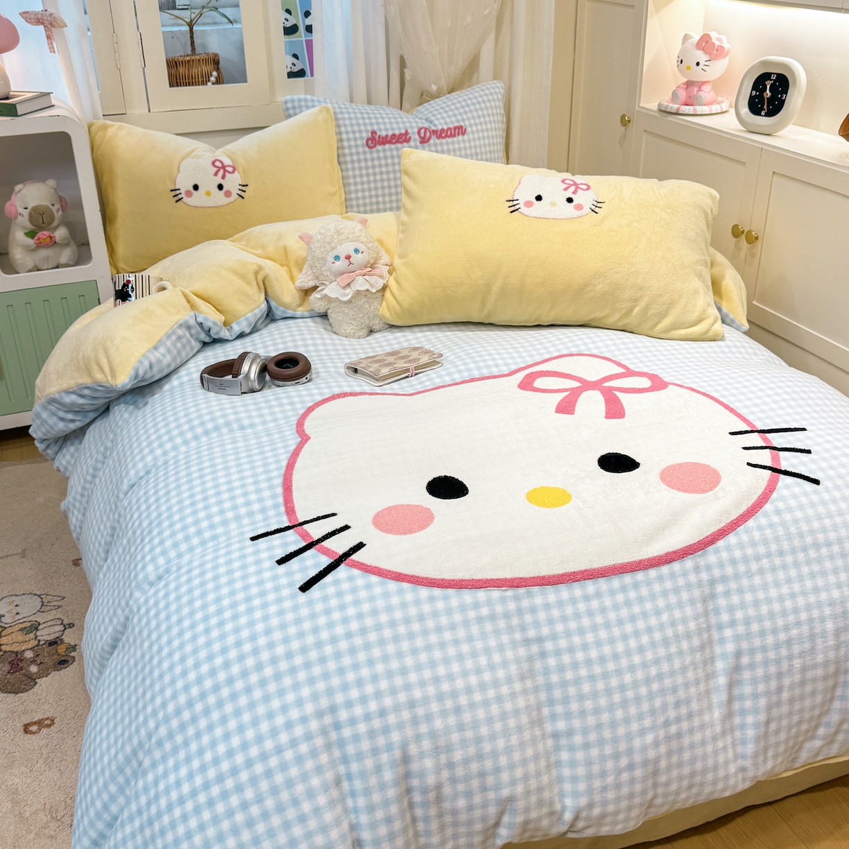 91家纺网 家纺一手货源 找家纺 （总）灰鲸 2025新款牛奶绒毛巾贴布绣四件套-大脸喵系列