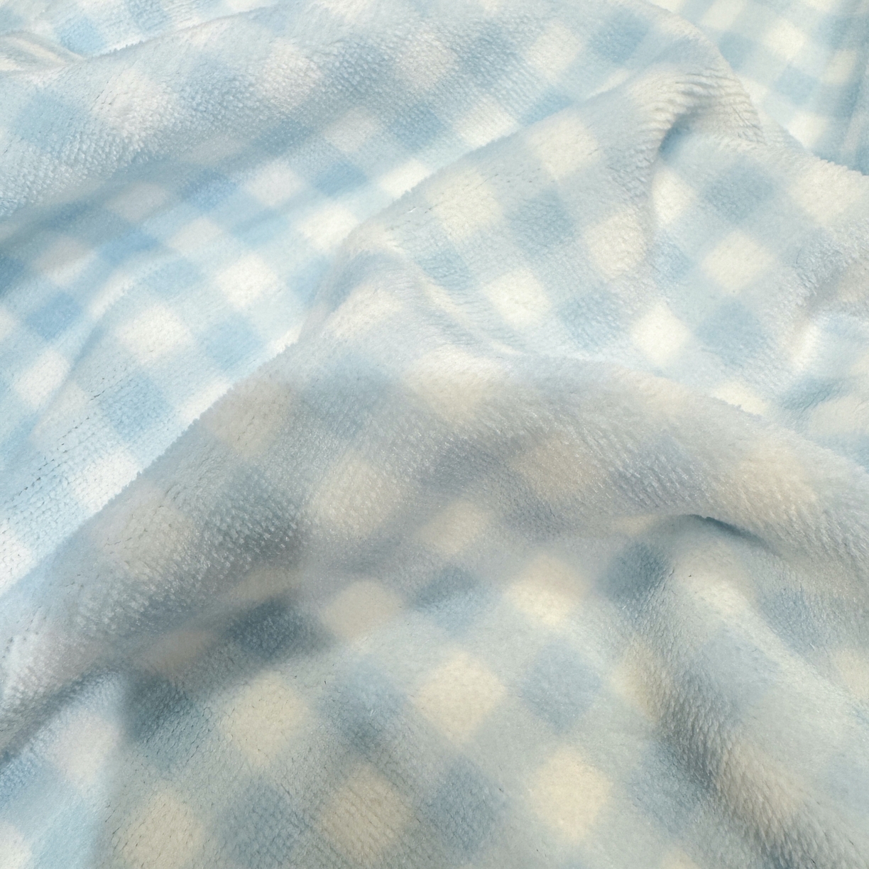 91家纺网 家纺一手货源 找家纺 灰鲸 2025新款牛奶绒毛巾贴布绣四件套-大脸喵系列 大脸喵-蓝格+可可粉