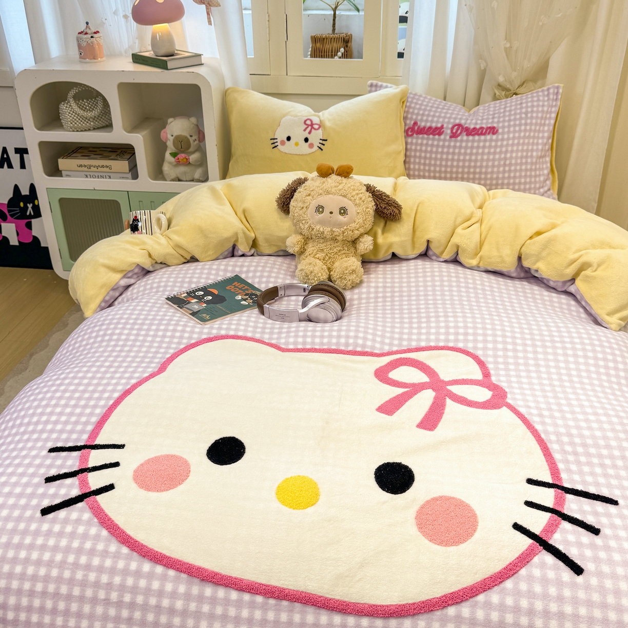 91家纺网 家纺一手货源 找家纺 灰鲸 2025新款牛奶绒毛巾贴布绣四件套-大脸喵系列 大脸喵-紫格+奶油黄