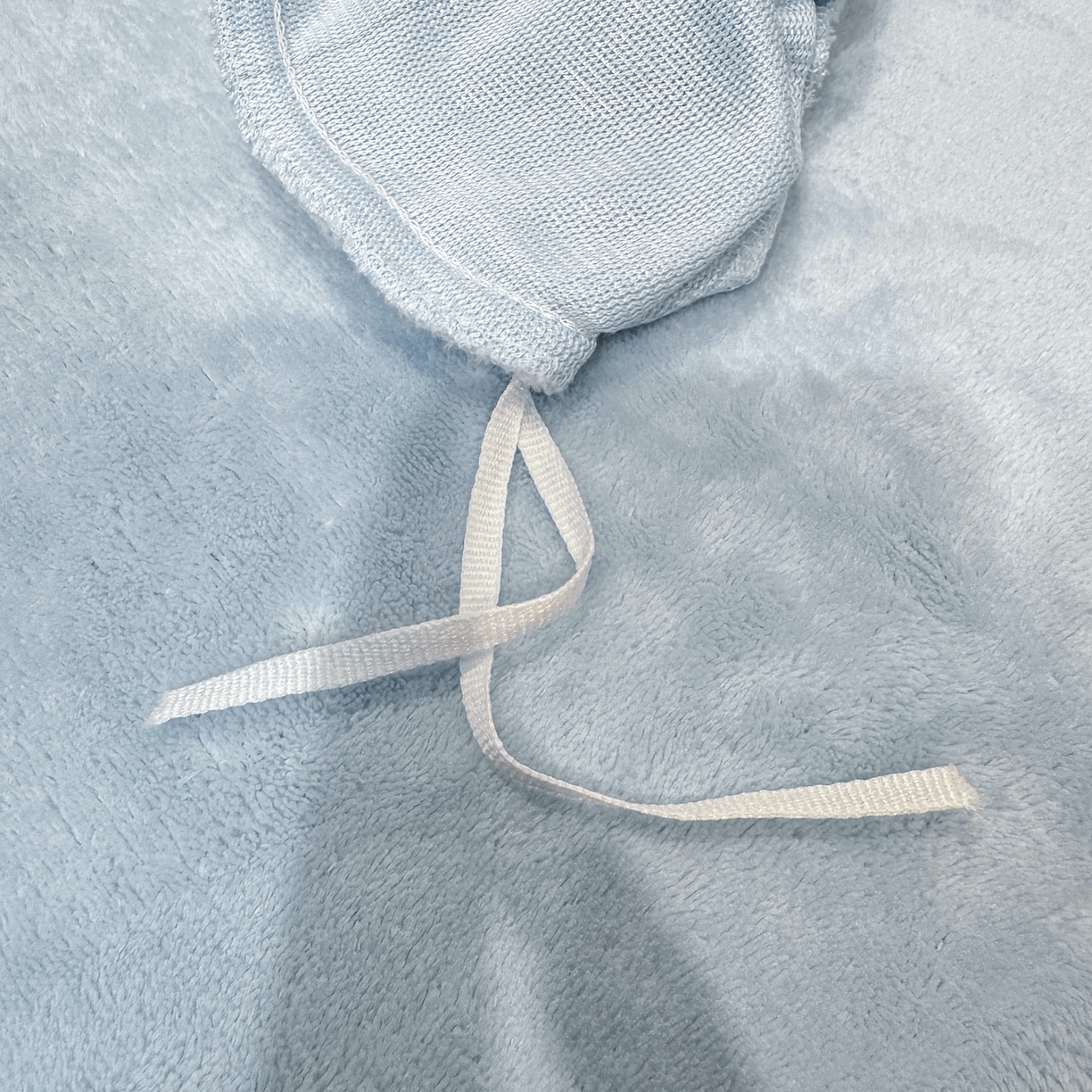 91家纺网 家纺一手货源 找家纺 灰鲸 2025新款牛奶绒毛巾贴布绣四件套-大脸喵系列 大脸喵-粉格+繁星蓝