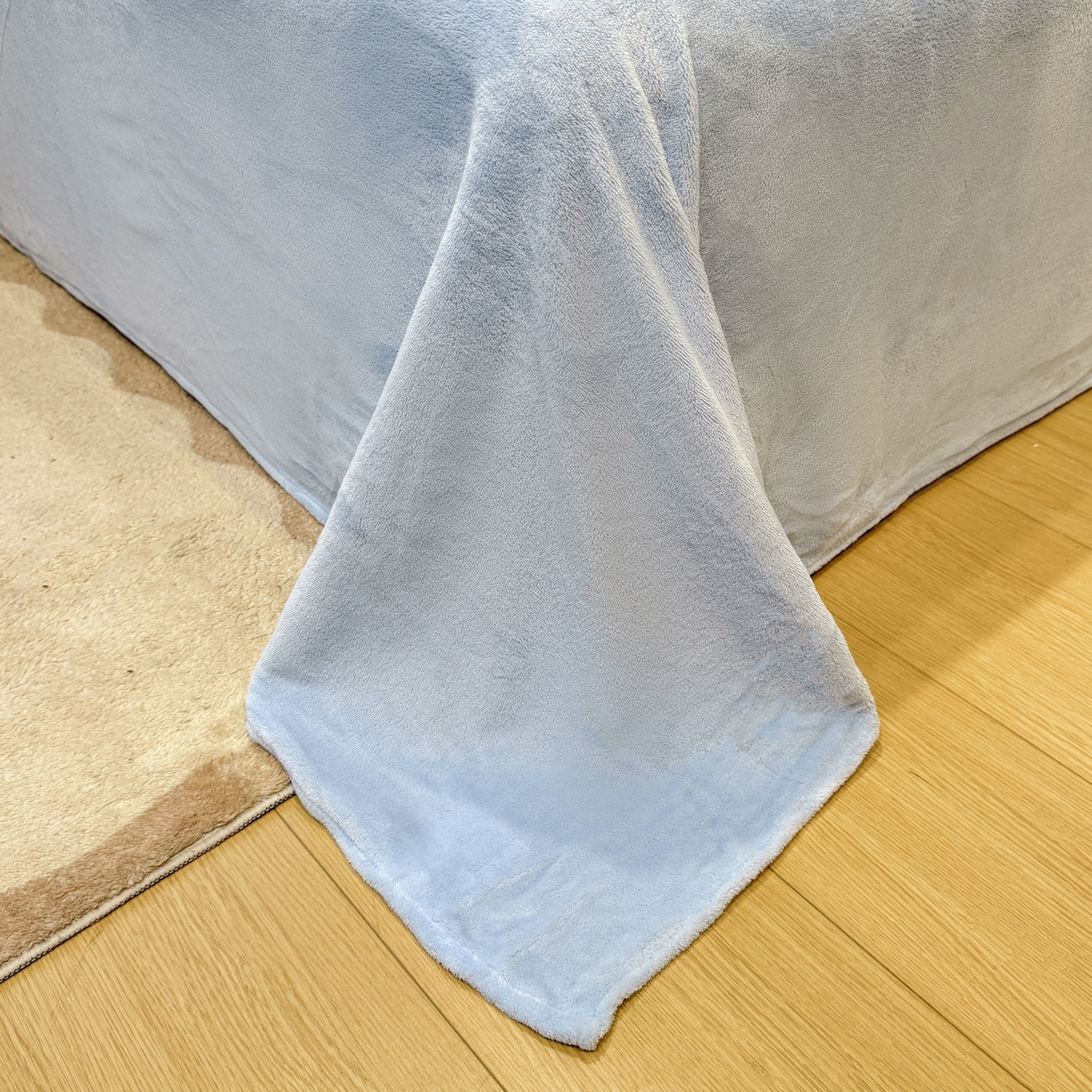 91家纺网 家纺一手货源 找家纺 灰鲸 2025新款牛奶绒毛巾贴布绣四件套-大脸喵系列 大脸喵-黄格+繁星蓝