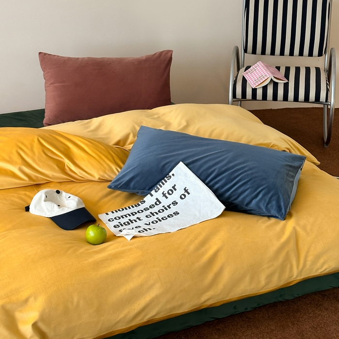 91家纺网 家纺一手货源 找家纺 例外 2025新款日式良品190克高克重天鹅绒HD混搭系列四件套 HD暖黄