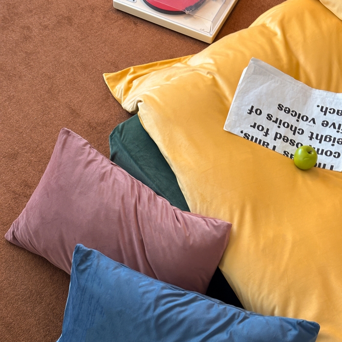 91家纺网 家纺一手货源 找家纺 例外 2025新款日式良品190克高克重天鹅绒HD混搭系列四件套 HD暖黄