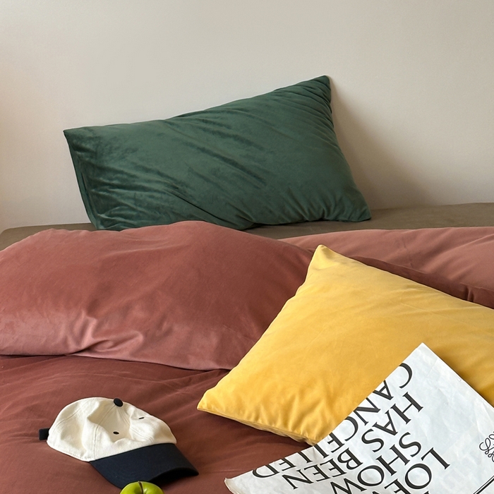 91家纺网 家纺一手货源 找家纺 例外 2025新款日式良品190克高克重天鹅绒HD混搭系列四件套 HD焦糖