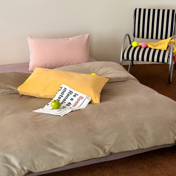 91家纺网 家纺一手货源 找家纺 例外 2025新款日式良品190克高克重天鹅绒HD混搭系列四件套 HD卡其