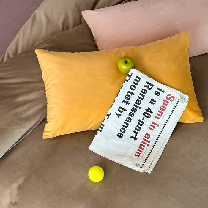 91家纺网 家纺一手货源 找家纺 例外 2025新款日式良品190克高克重天鹅绒HD混搭系列四件套 HD卡其