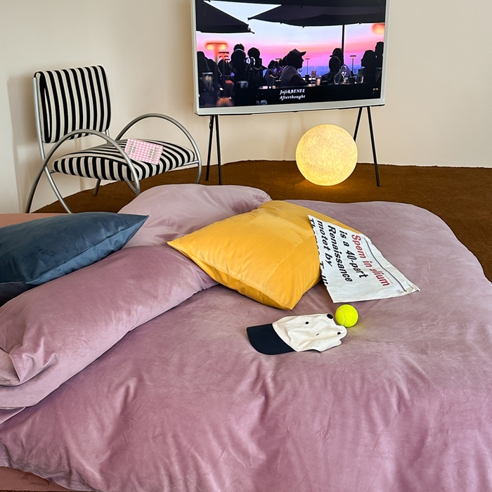 91家纺网 家纺一手货源 找家纺 例外 2025新款日式良品190克高克重天鹅绒HD混搭系列四件套 HD藕紫