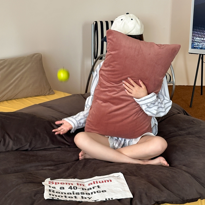 91家纺网 家纺一手货源 找家纺 例外 2025新款日式良品190克高克重天鹅绒HD混搭系列四件套 HD咖啡