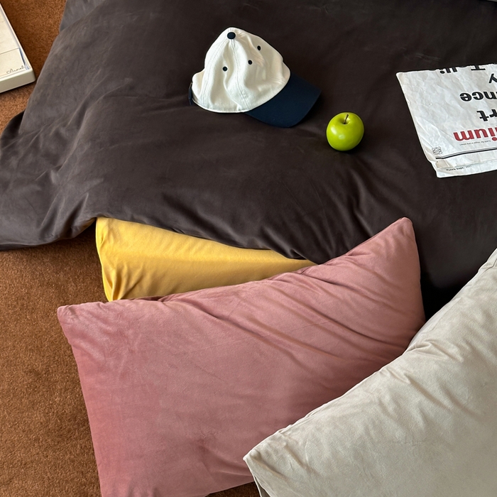 91家纺网 家纺一手货源 找家纺 例外 2025新款日式良品190克高克重天鹅绒HD混搭系列四件套 HD咖啡