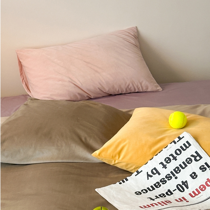 91家纺网 家纺一手货源 找家纺 例外 2025新款日式良品190克高克重天鹅绒HD混搭系列四件套 HD卡其