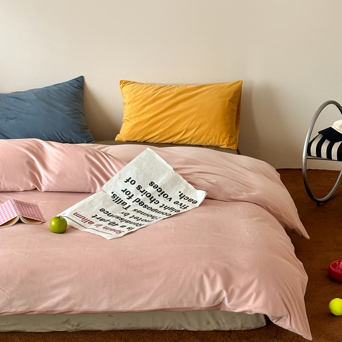 91家纺网 家纺一手货源 找家纺 例外 2025新款日式良品190克高克重天鹅绒HD混搭系列四件套 HD玉粉