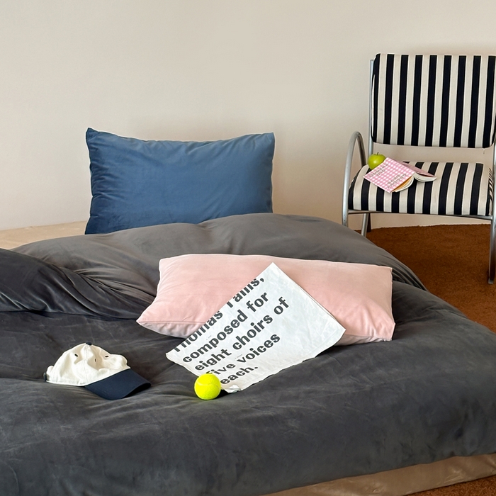 91家纺网 家纺一手货源 找家纺 例外 2025新款日式良品190克高克重天鹅绒HD混搭系列四件套 HD深灰