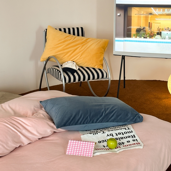 91家纺网 家纺一手货源 找家纺 例外 2025新款日式良品190克高克重天鹅绒HD混搭系列四件套 HD玉粉