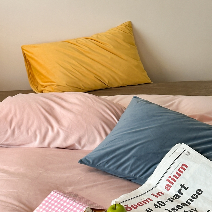 91家纺网 家纺一手货源 找家纺 例外 2025新款日式良品190克高克重天鹅绒HD混搭系列四件套 HD玉粉