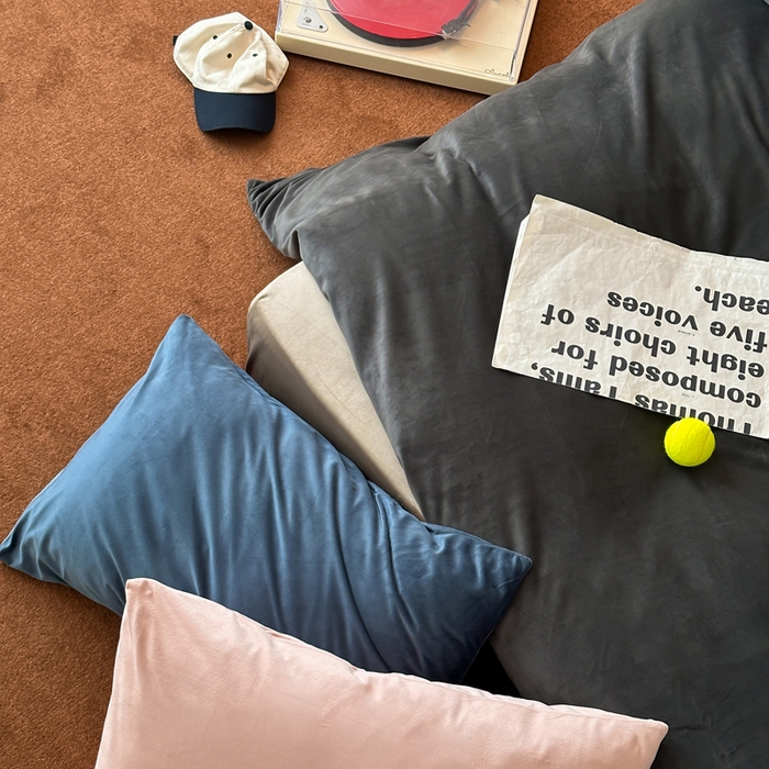 91家纺网 家纺一手货源 找家纺 例外 2025新款日式良品190克高克重天鹅绒HD混搭系列四件套 HD深灰