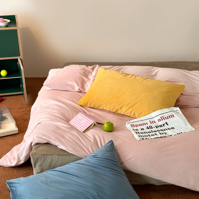 91家纺网 家纺一手货源 找家纺 例外 2025新款日式良品190克高克重天鹅绒HD混搭系列四件套 HD玉粉