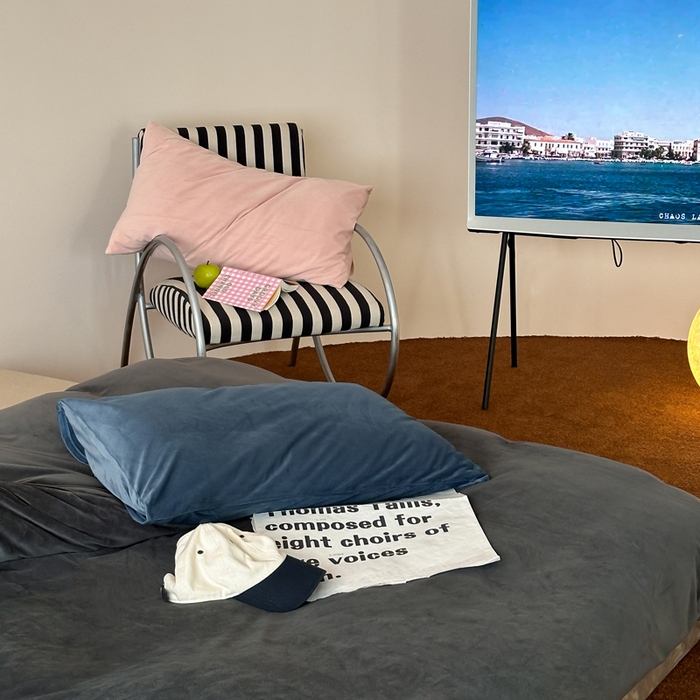 91家纺网 家纺一手货源 找家纺 例外 2025新款日式良品190克高克重天鹅绒HD混搭系列四件套 HD深灰