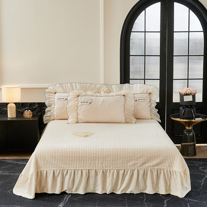 91家纺网 家纺一手货源 找家纺 （总）木兰花 2025新款雕花全消光牛奶绒床盖款四件套