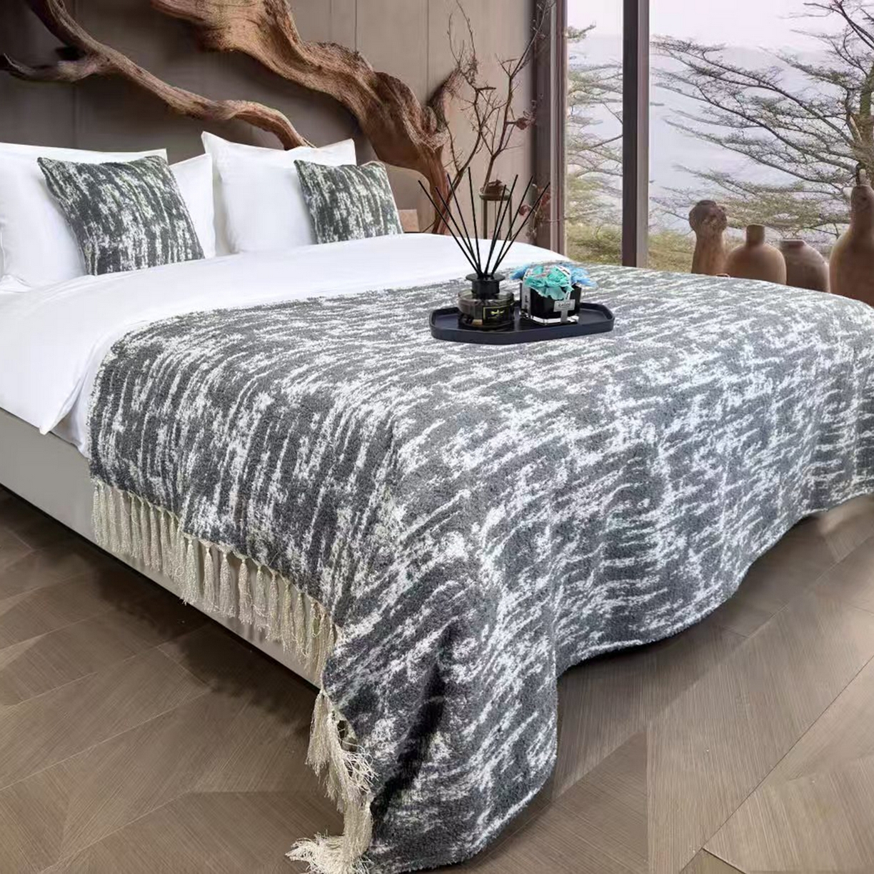 91家纺网 家纺一手货源 找家纺 安力森/诚臻酒店用品 2025新款轻奢毛绒卡其色床尾巾高级酒店床旗简约诧寂风搭巾民宿床尾毯搭毯 轻奢抽象刷纹浅灰